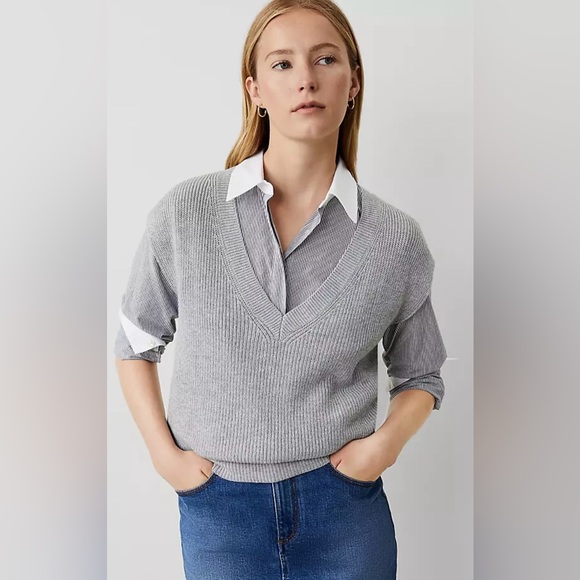 Ann Taylor Weekend Womens Grey Ribbed V Neck Sweater Vest Size Large - Picture 1 of 7